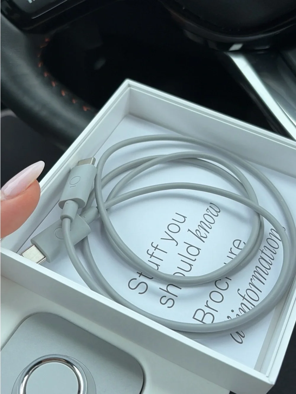 Oura Ring 4 Silver and White Box - Size 7